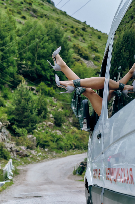 Отекают ноги