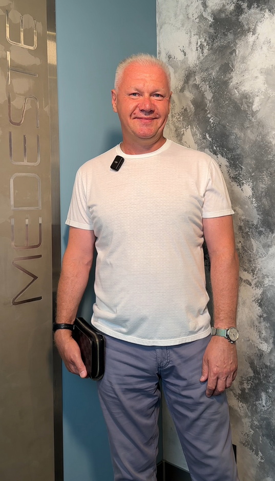 Олег, Автор книги